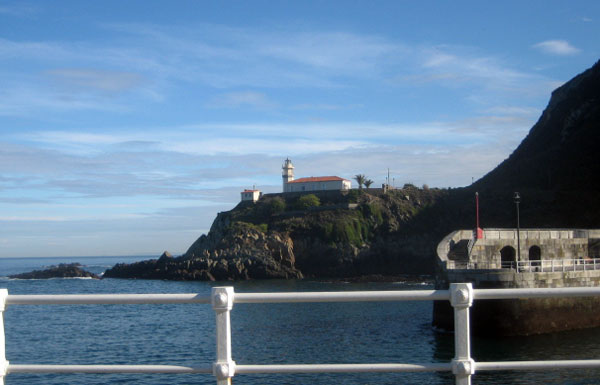 Faro de Punta Rebollera. Cudillero 