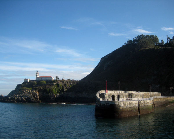 Faro de Punta Rebollera. Cudillero 