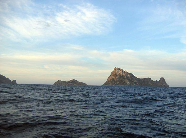 Cabo Jueu, Islote Vedranell y Es Vedra desde el N