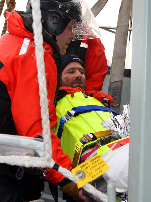 Vendée Globe. Imágenes del rescate de Yann Eliès - Generali