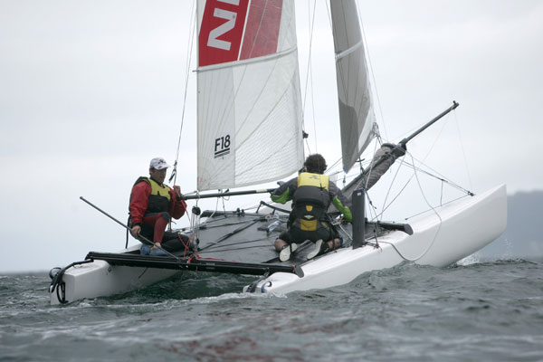 Trofeo Caixanova de Platu 25 y Catamaranes a Vela que organiza el Club Marítimo de Canido