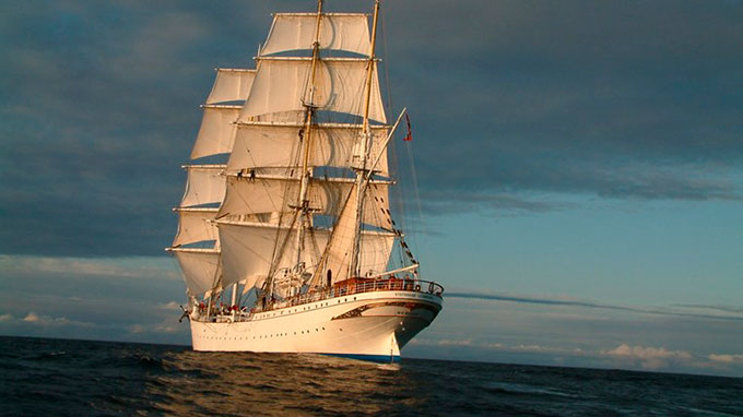 Statsraad Lehmkuhl.