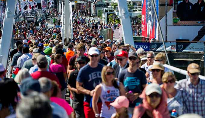 Team SCA vence en la In port de Auckland