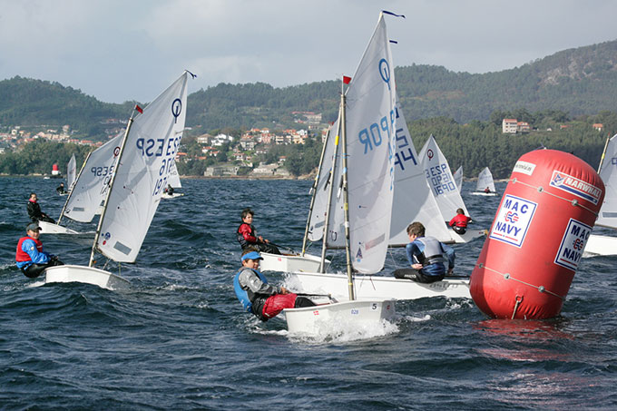 2ª Jornada  Meeting Internacional de Optimist . Cidade de Vigo