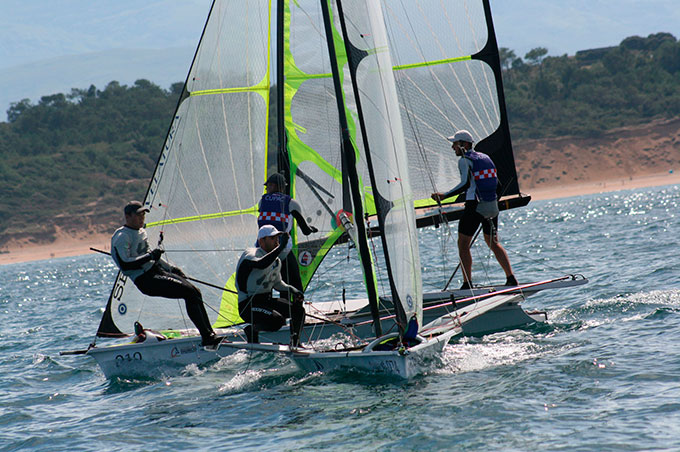 4ª Jornada Poco viento solo compiten los 49er