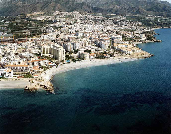 Playa de la Torrecilla (Nerja) 