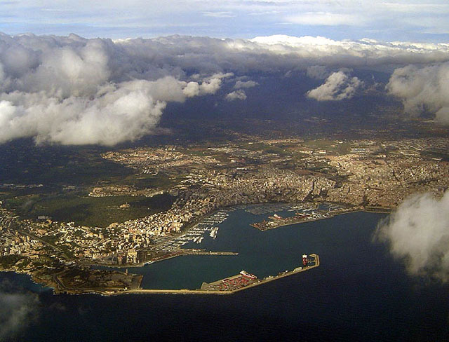Vista general del puerto de Palma de Mallorca