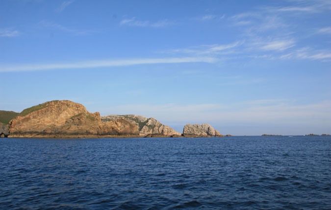 Arribando desde el E a la maravilla de Peñas