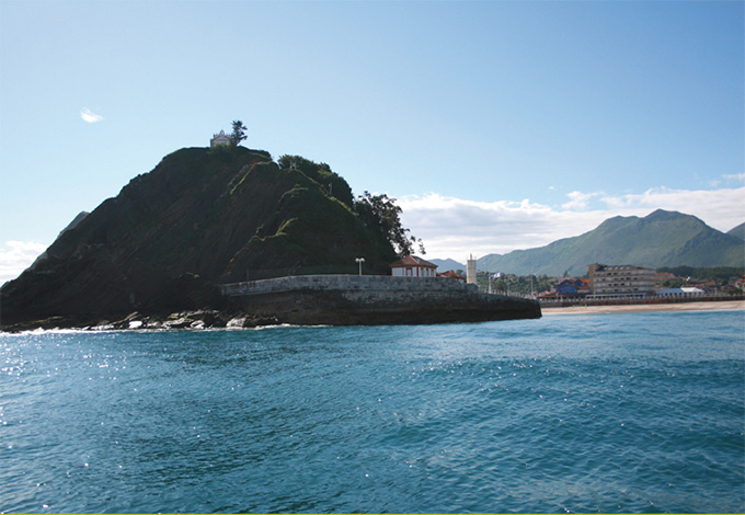 Cabeza del muelle de encauzamiento