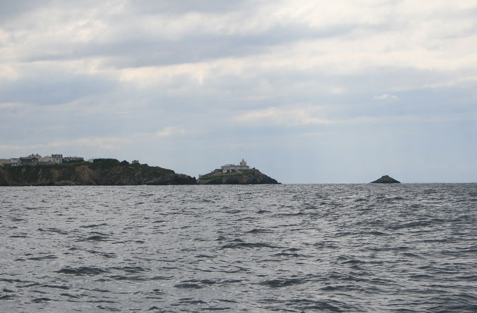 Cabo San Sebastián y Faro de Tapia desde el E