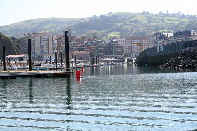 Zona de amarre para embarcaciones deportivas de Puertos de Cantabria