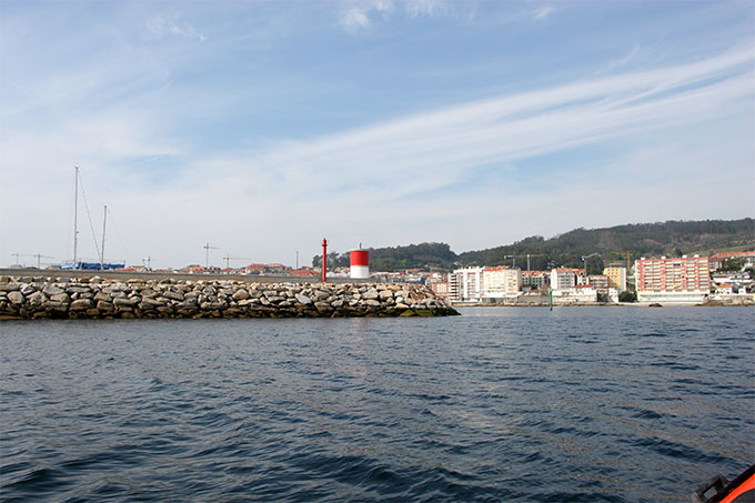 Bocana de Sanxenxo. Baliza del islote Corbeiro