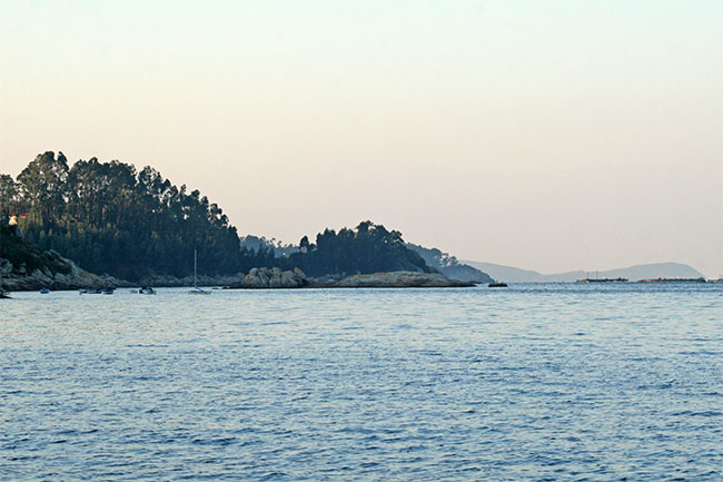 Islote Castiñeiras y Punta Corveira