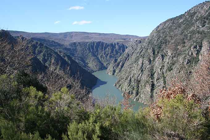 El Sil desde la carretera que nos lleva a Santa Cristina