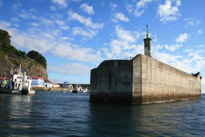D-1589 Faro del dique de abrigo del Puerto de Lastres