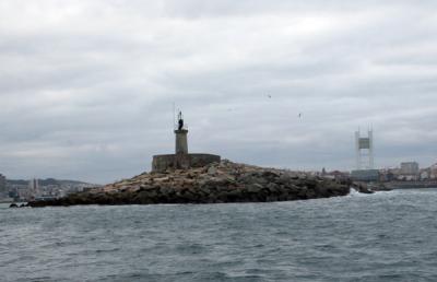03590 Faro del Dique Barrie de la Maza. Puerto de A Coruña. Nº Internacional D-1714