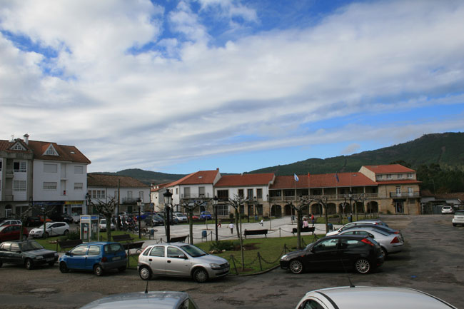 Plaza do Calvario. Centro do Rosdal