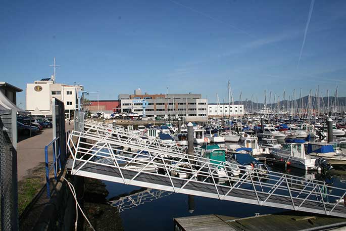 Puerto deportivo del Liceo Marítimo de Bouzas. Puerto de Vigo