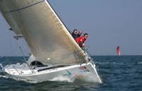 Archambault presenta su novedad 2009, el crucero-regata “A31” de 9,55 m de eslora y 3,23 m de manga.