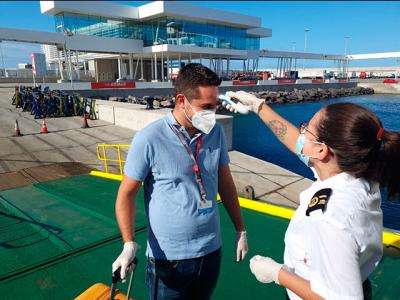  Armas Trasmediterránea llevará a cabo pruebas de COVID-19 a sus tripulantes 