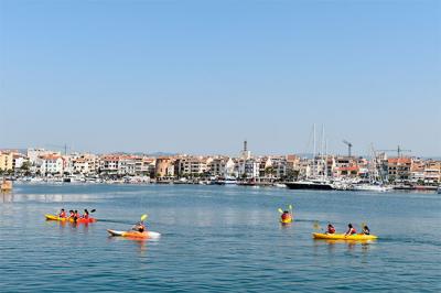 2.664 escolares han disfrutado este curso de las actividades náuticas en el Club Nàutic Cambrils