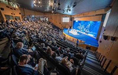 Destinos y experiencias azules, turismo náutico en el IX Congreso Náutico