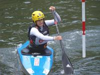 Uxia González infantil del Val Miñor Frioya medalla de oro en la Copa de España de Slalom