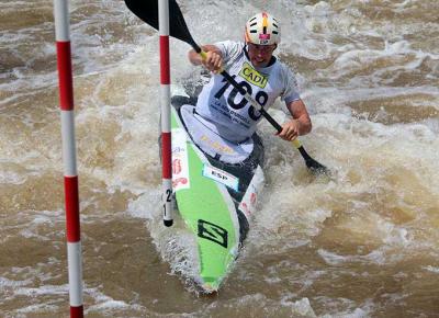  “Samuel Hernanz arranca imparable la última Copa del Mundo de Slalom”