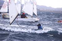 Con viento de lebeche y 18 nudos ganó el TAP de Los Alcázares María A. Peñalver