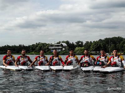 6 gallegos en el mundial de kayak polo en Canadá