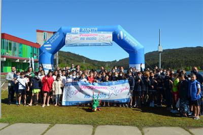 Máis de 2.700 alumnos de toda Galicia desfrutan no presente curso do 'piragüismo na escola' grazas ao programa xogade