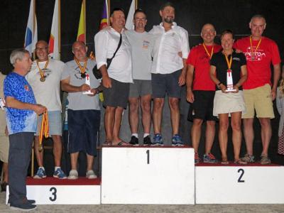 El equipo World Champions vence en el VI Open de Veteranos