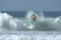 Australia lidera al mundo luego de un intenso día de surfing