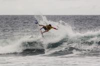 LOS MEJORES SURFISTAS Y SURFING DE ALTO RENDIMIENTO DOMINAN EN EL CUARTO DEL VISSLA ISA WORLD JUNIOR SURFING CHAMPIONSHIP 2015