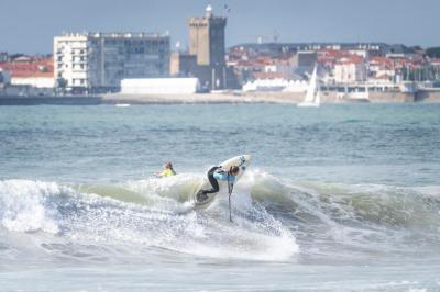 Los Principales Favoritos Brindan una Intensa Acción en el Primer día del ISA World SUP & Paddleboard Championship 2023