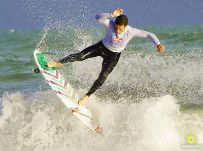 Maxi Siri se consagró campeón del Red Bull Tow At en Abracadabra Beach