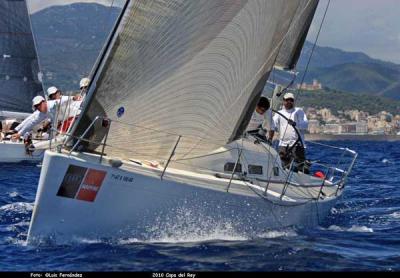 El 'Tarhun I' de El Campello acecha las primeras plazas en la Copa del Rey Audi Mapfre