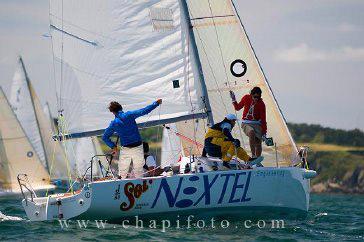 Doblete del campeón mundial "Nextel" en la segunda jornada del Trofeo Grupo Rhin de J-80 en Santander