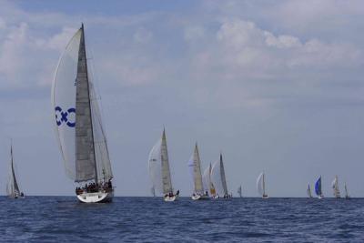 El Castrosua, el Solventis y el Marva se sitúan al frente de la clasificación en la VIII Regata S.A.R. Infanta Elena