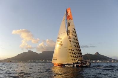 El Ericcson 3 del skipper Anders Ericsson Lewander y su tripulación nórdica llegan 3º a Ciudad del Cabo