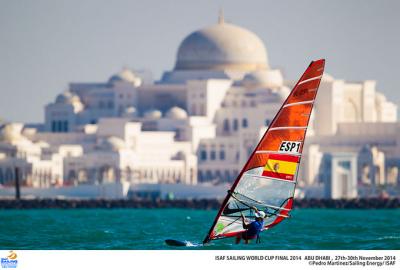 Blanca Manchón defiende desde este jueves la medalla de bronce lograda el pasado año en la final del circuito internacional de vela olímpica