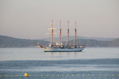 El Juan Sebastián Elcano ya está en Sanxenxo