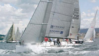 El Team Sperry causa sensación con su Melges 32 en el Trofeo Repsol de Bayona