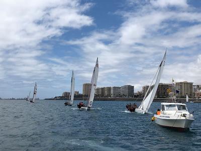 El Villa de Agüimes vencedor de la regata institucional Día de Canarias 