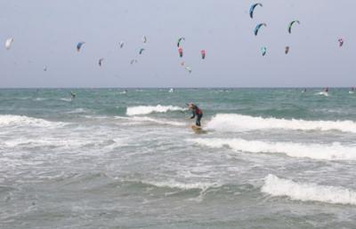 Espectacular Campeonato Comunitat Valenciana de Kiteboarding en Gandía 