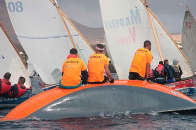 Furia II Nissan vencedor de la Liga de barquillos 5m en Lanzarote