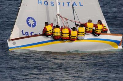 HOSPITAL LA PALOMA/Pueblo Guanche gana al Unión Risco/BBVA y toma ventaja el liderato del Campeonato La Caja de Canarias de Vela Latina 