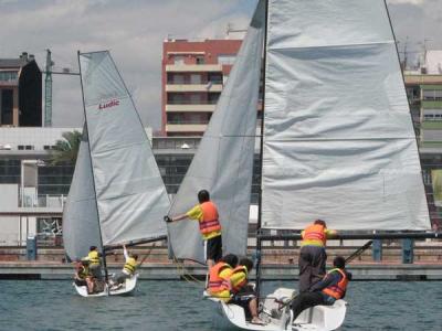 La Escola de la Mar de Burriana acoge el sábado la Final Autonómica de los Jocs Esportius de Vela 