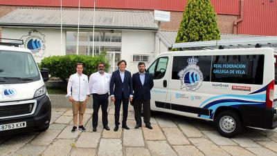 La Real Federación Gallega de Vela se refuerza con dos furgonetas para las selecciones y Lete celebra el X aniversario del Centro Galego de Vela