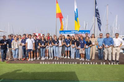  Las gemelas Ruano y las hermanas Caba reciben los primeros Premios Real Federación Canaria de Vela 